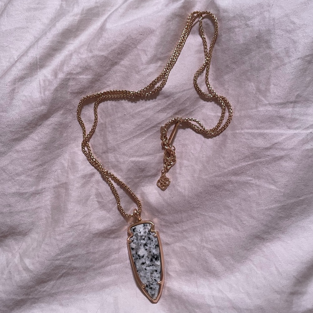 Kendra Scott Kimmy Necklace Gray & Rose Gold